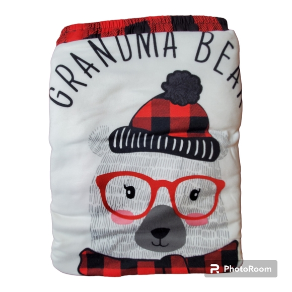 Cuddl Duds Other - Cuddle duds grandma bear pajama set plaid flannel red small